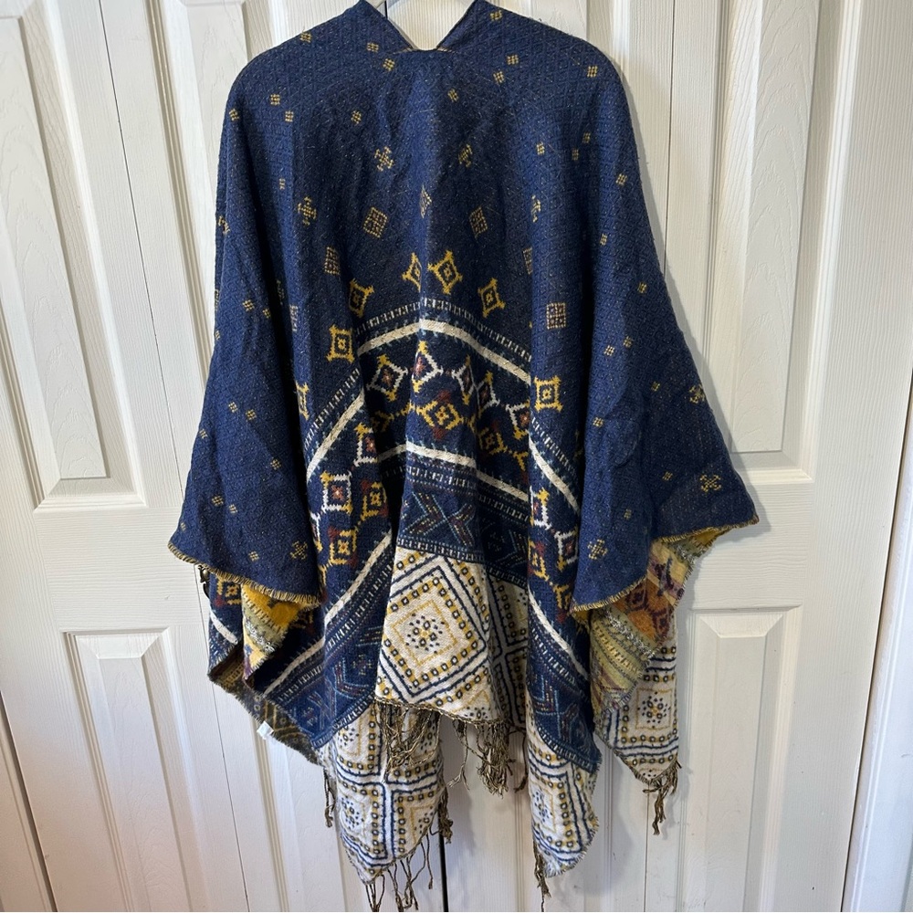 World Market Metallic Boho Fringe Shawl Open Front Poncho Duster Womens OS - Picture 8 of 8